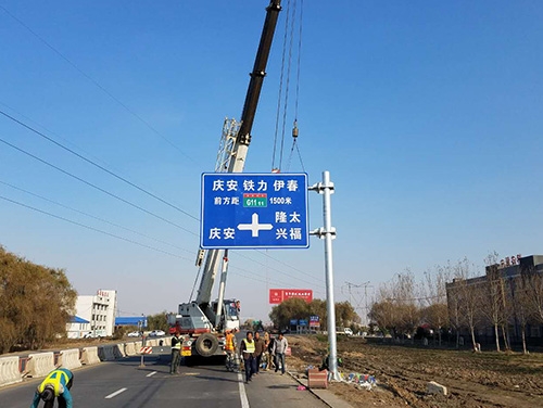 临沂临沂道路护栏网网片该如何进行正确的选购呢？